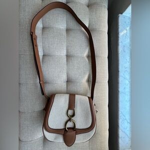 Lauren Ralph Lauren Elegant Saddle Leather Purse
